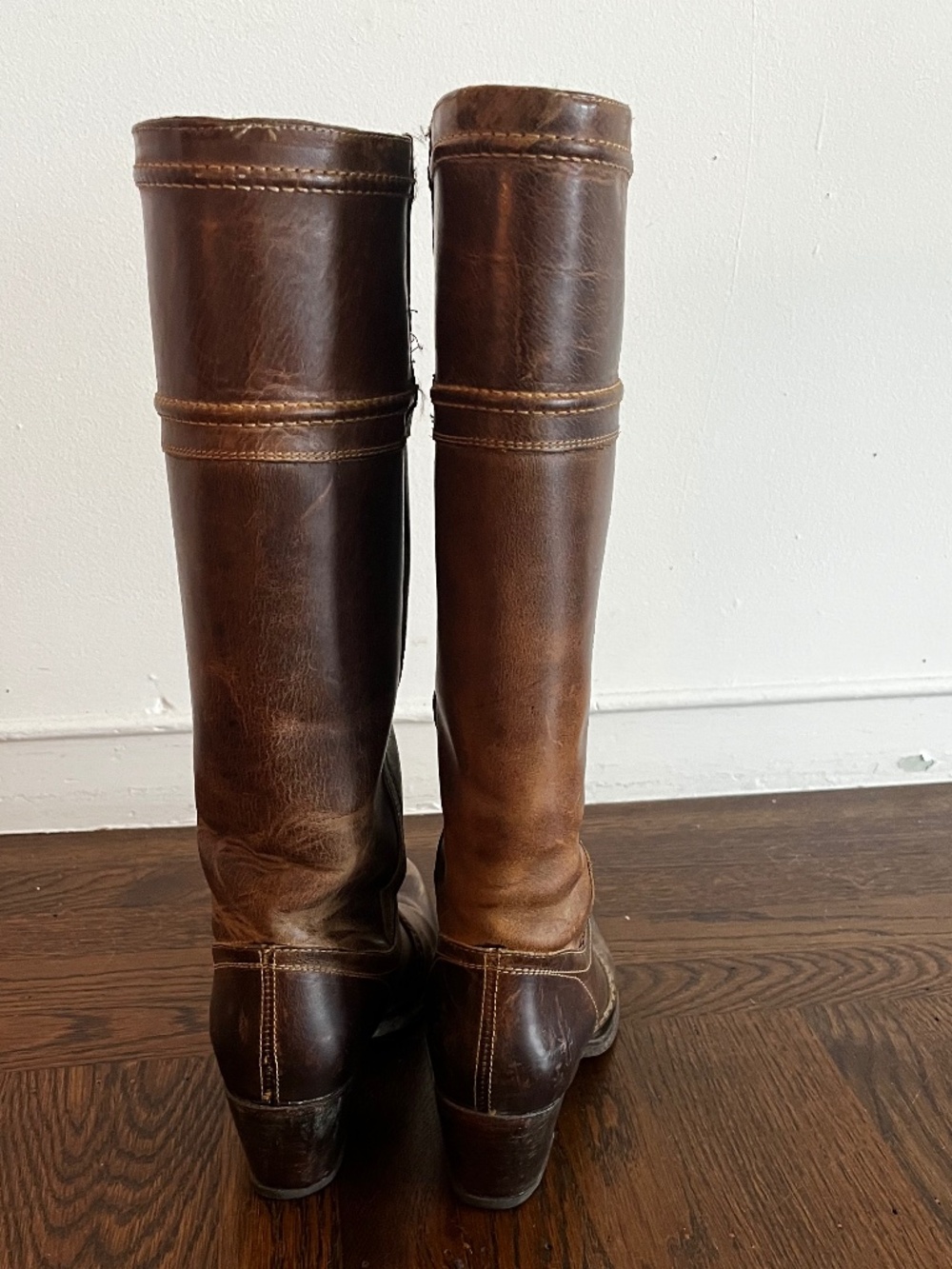 Antique brown Frye Jane 14L Boots - Picture 5 of 10